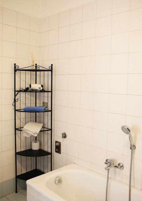 Ferienwohnung Antica Casa Odone Asti Exterior foto
